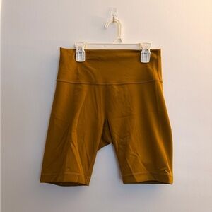 Lululemon Wunder Train Gold Spice 8” Shorts Size 8